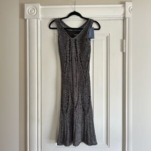 Simply Vera Midi Dress